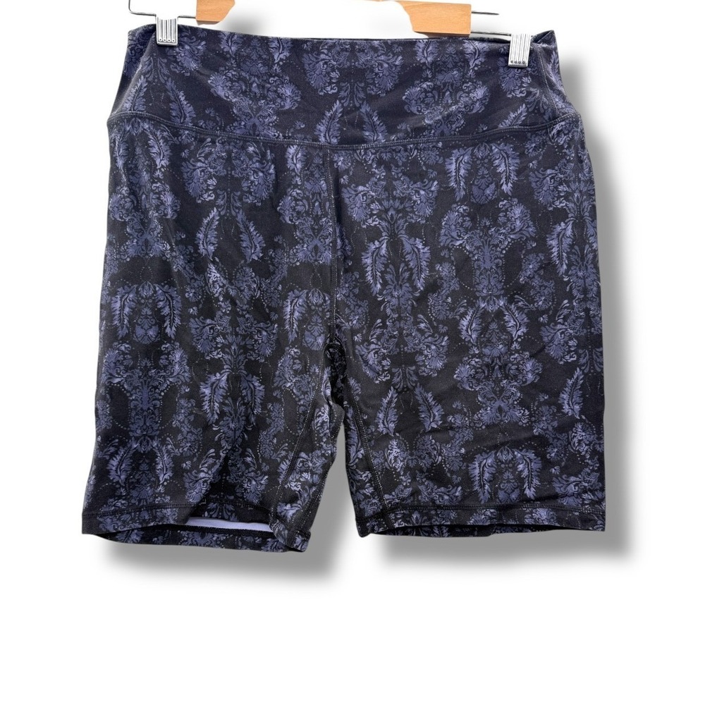 Stori High Rise Bike Shorts Size 12 Black‎ Purple Damask Print